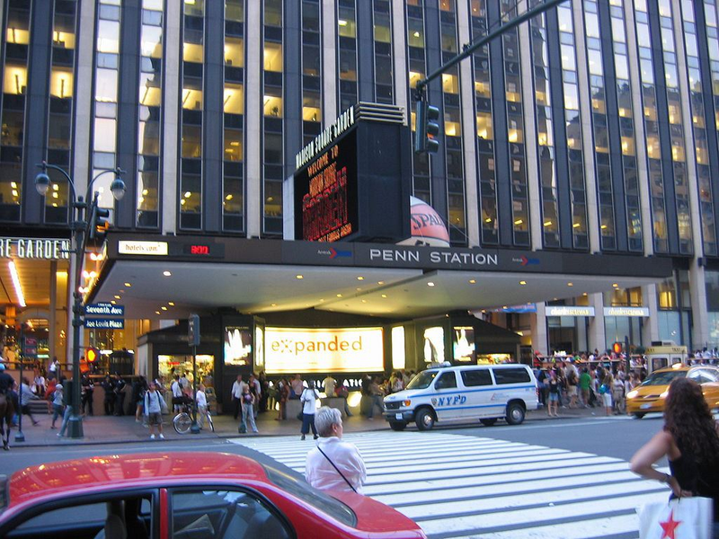 Illustration for article titled Why Penn Station Sucks